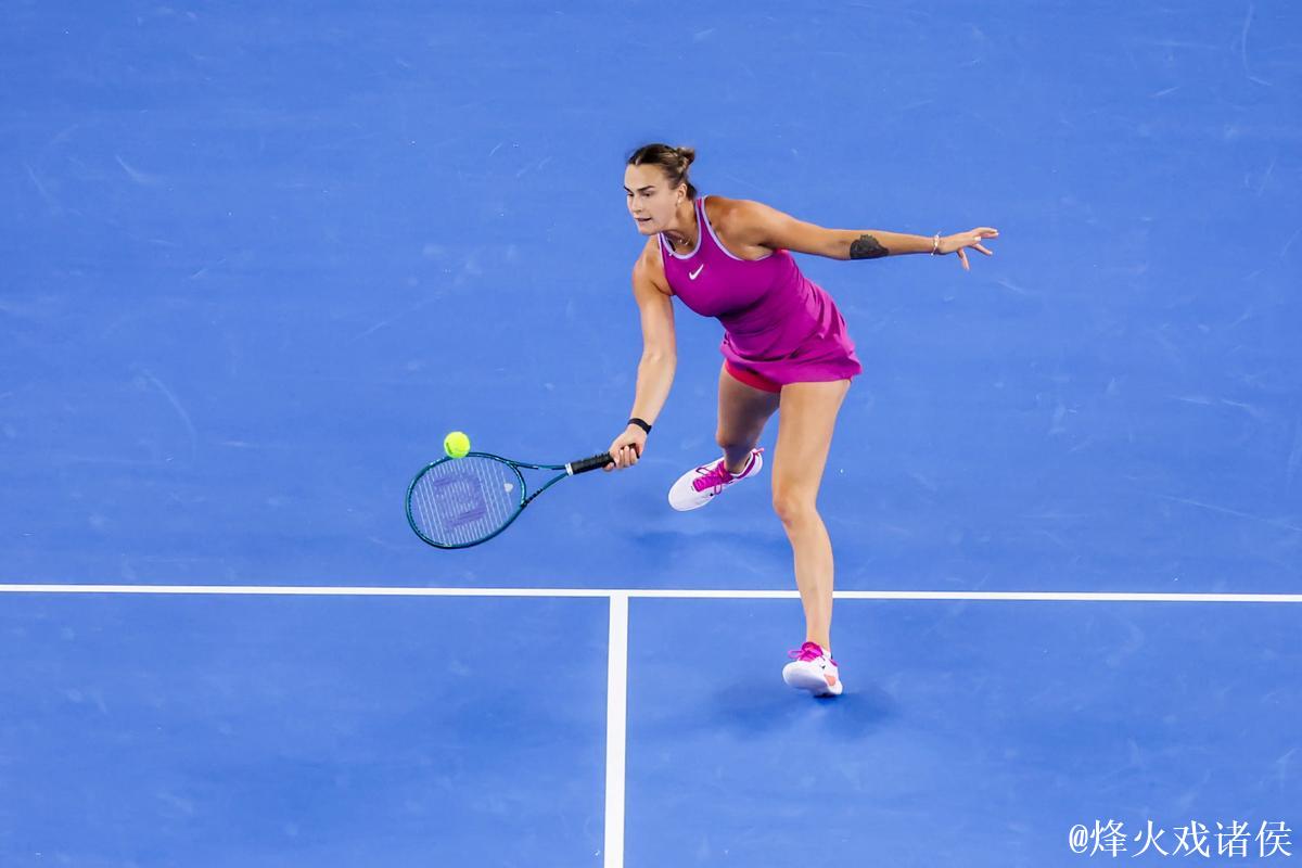 武网第5日萨巴伦卡取15连胜 高芙携9连胜晋级4强